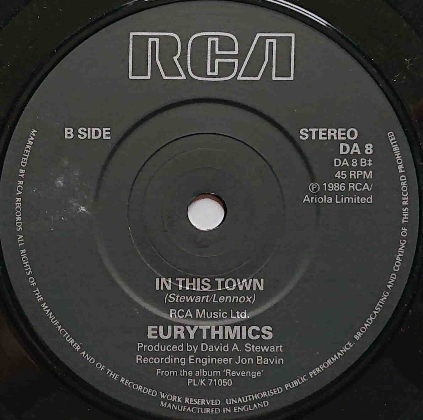 DA 8 Thorn in my side Eurythmics  Label